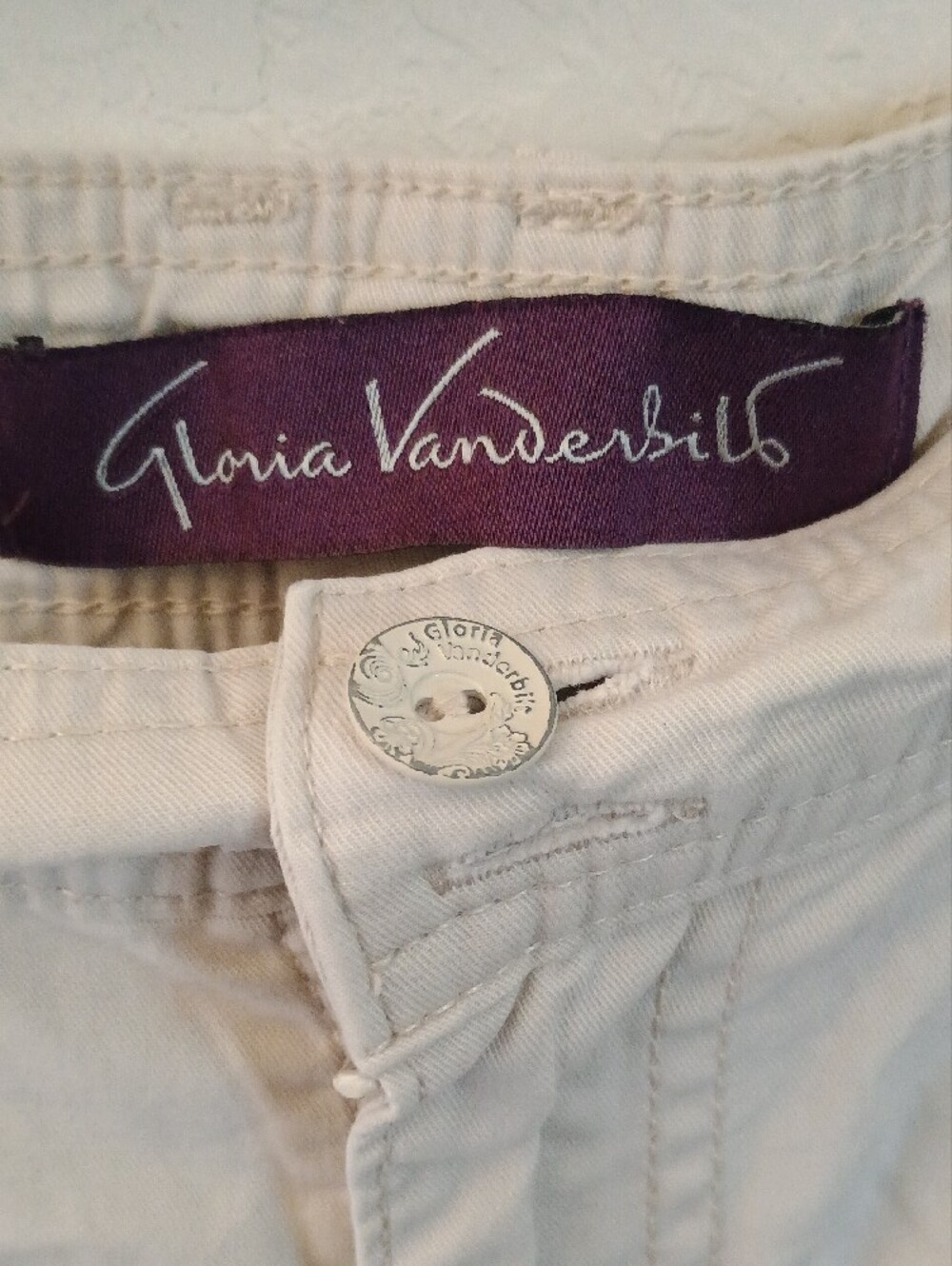 Gloria Vanderbilt Cream Embroidered Capri Pants - Picture 2 of 11